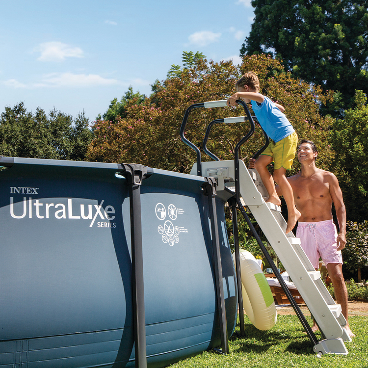 Piscine Ultra Luxe | 5,49 x 1,32m | Ronde | 26,4 m³ d'eau | INTEX
