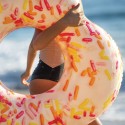 56253NP-bouée-tube-coeur-de-donut-intex