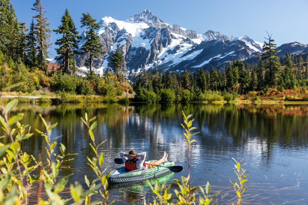Randonnées automnales en bateau Intex 🛶